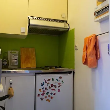 Studio In Paris Near The Train Station 아파트 *